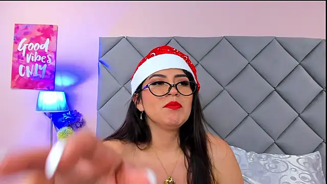 NahomyAdams - santa ride your cock 🎅❤️