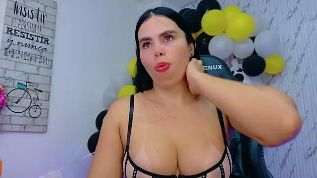 lararoberts_ 라이브 XXX 채팅