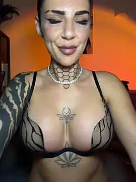 Czat XXX na żywo – LexiCoco