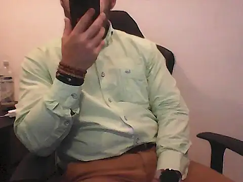 Yorel1109- – Naživo XXX chat