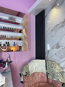 Chat +18 de Nails_Lucia ao vivo