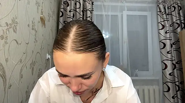 Chat +18 de KayceMatthai ao vivo