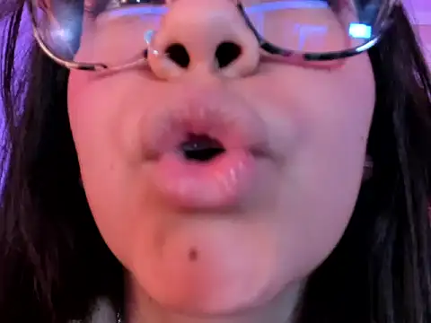 Daisy_Doll - ice in boobs 💦