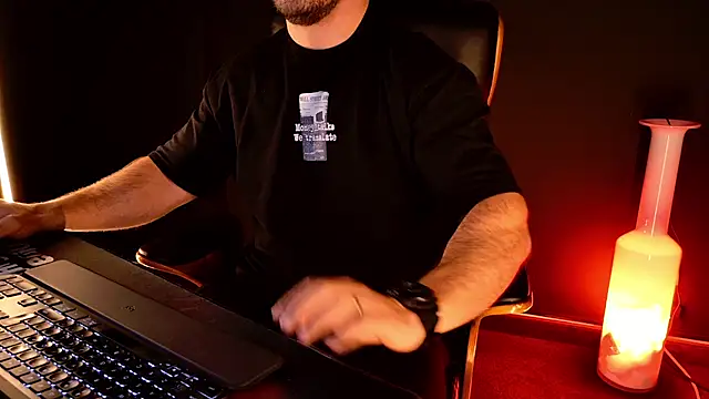 Онлайн чат XXX AngeloEric