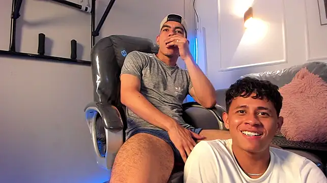 Alejandro_vega_ – Naživo XXX chat