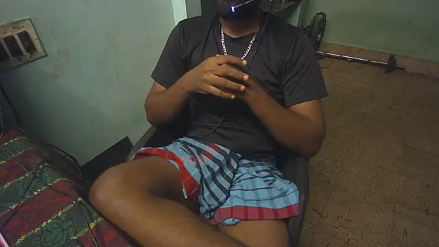 Chat XXX en directo de Tamil_KDD