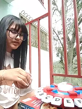 XXX chat uživo modela Emily-7