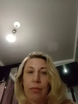 MissisMilk Live XXX-Chat