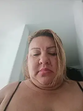 HORNY_MATURE25 - wet my pussy y naked