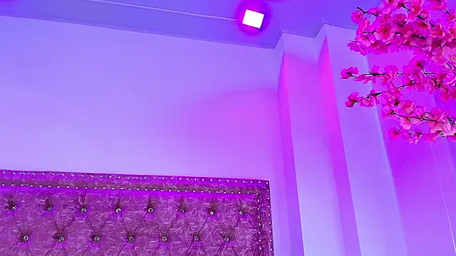 Juless_cornett - show pussy zoom🤤