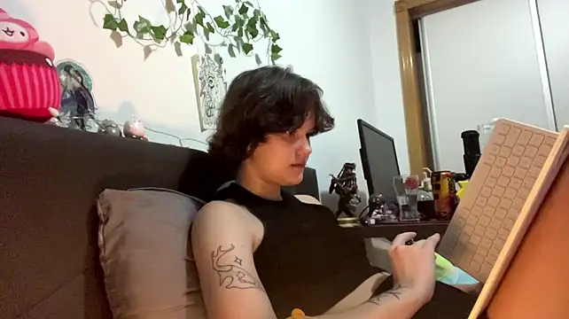 HeyFriren's Live XXX Chat