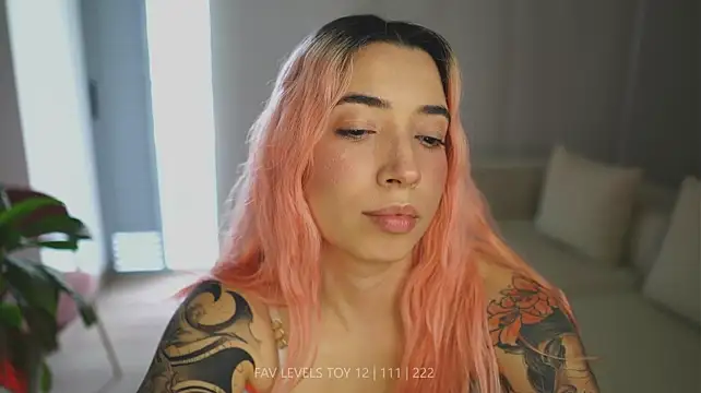 dearnina_ Adlı Modelin Canlı XXX Sohbeti