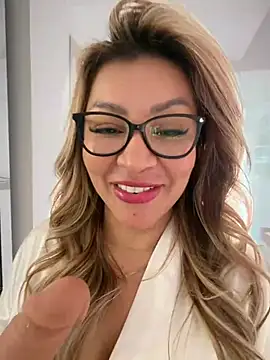 DIANITA_1988 XXX чат на живо