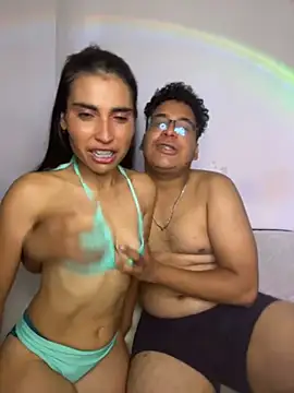 lorena_and_camilo élő XXX-chatje