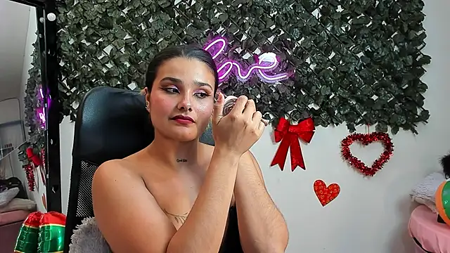 XXX chat uživo modela DestinyHills