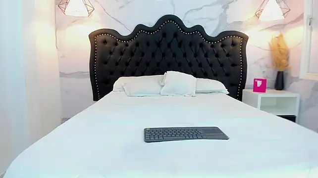 Lena_Amour - 😏I masturbate my pussy hard. finger💦🔥