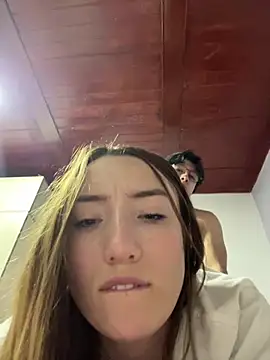 Chatroom XXX en direct de Valery_Salmons