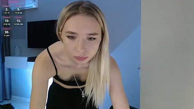 Emily_Hartt's Live XXX Chat