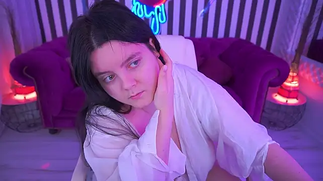 LittleShyy - TOP OFF