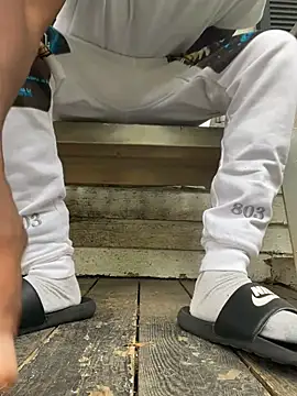 BigDaddyDy élő XXX-chatje