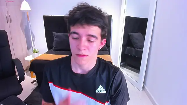 Chatroom XXX en direct de Austinbolt