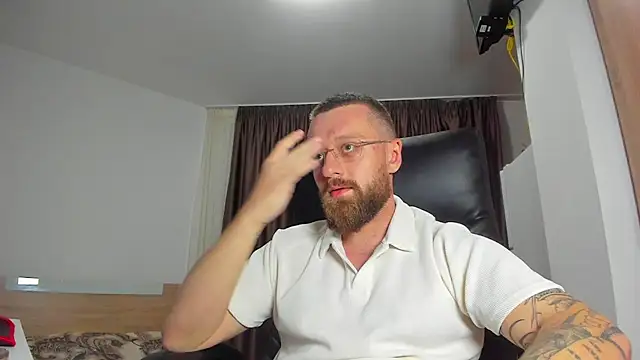 Онлайн чат XXX Findom_guy