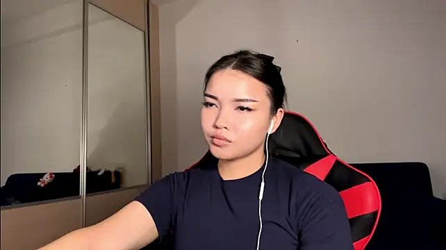 SuperiorCoil - Surprised face (big tip? hehe)
