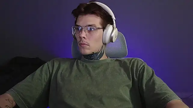 Czat XXX na żywo – DENIS_HERE