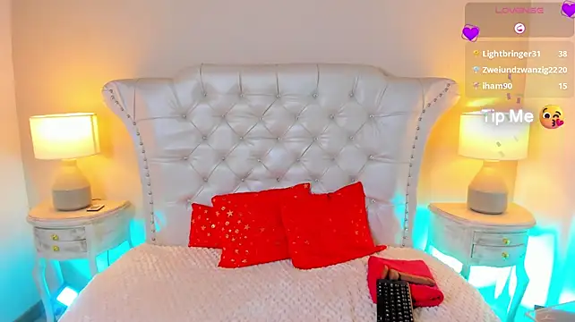AntonellaMarchetti - Make my pussy wet 💦