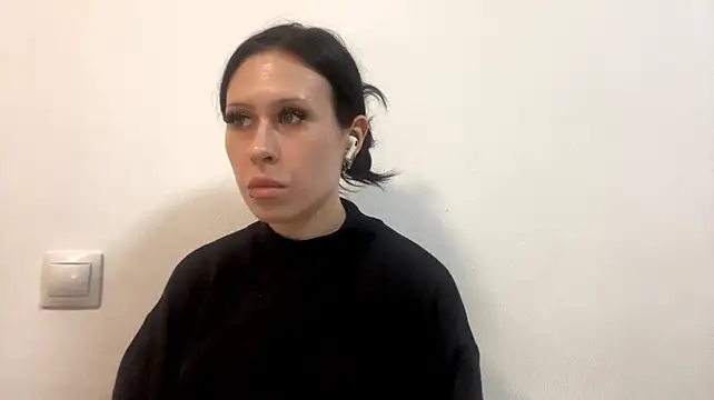 AteEtonian - eye contact 1min