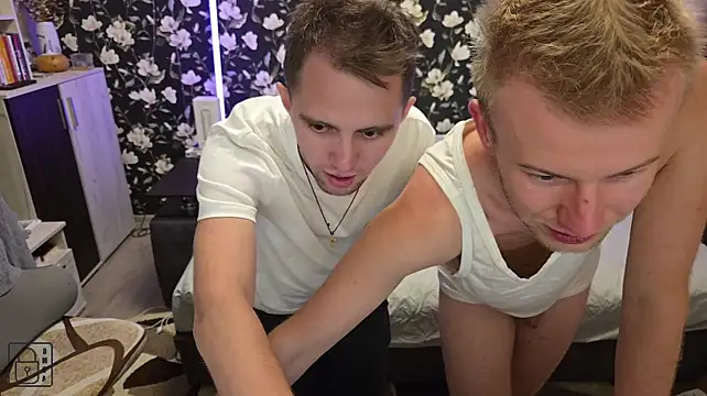 XXX chat uživo modela Vuitton