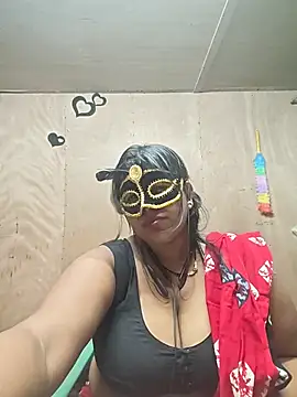 Priya_Boudi369