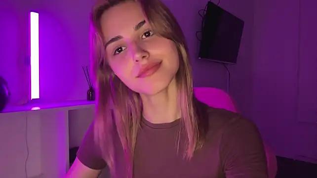 neweva_ Live XXX-chat
