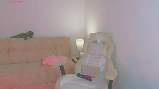 Thamy_stark - show pussy + play