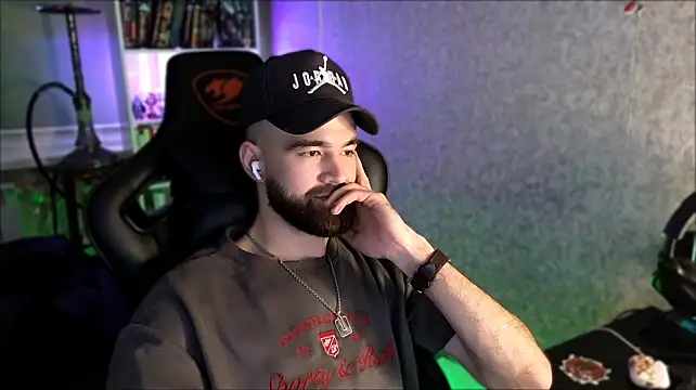 _Serious_Man Chat XXX live