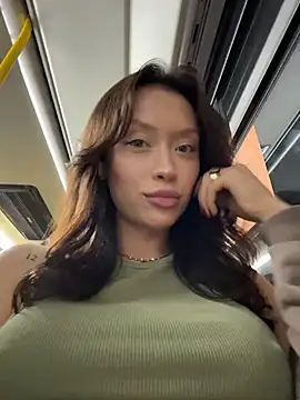 CityLynx - show pussy and taste my juices