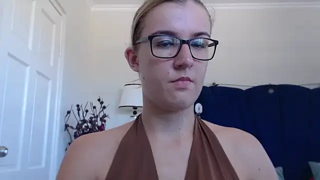 Yennyloves Live XXX-chat