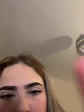 XXX chat uživo modela honeyh