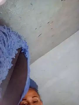 XXX chat uživo modela MoanaCaspier