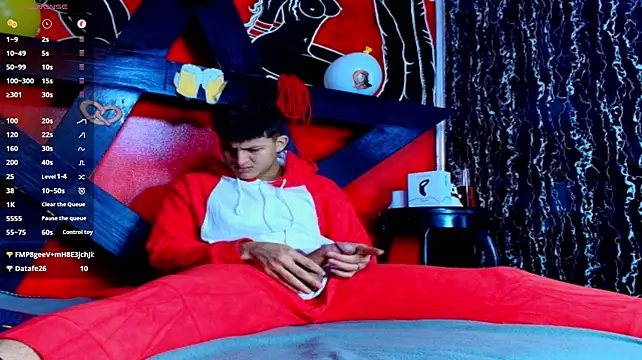 Chatroom XXX en direct de Axel_Romanov