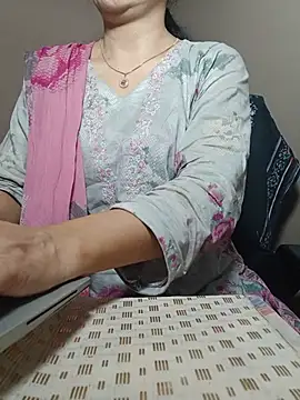 Chanchal--Navya Live XXX-chat