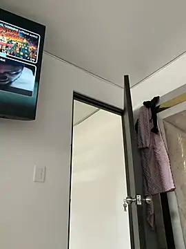 XXX chat uživo modela anthonellaa11