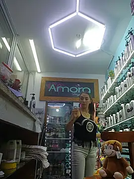 دردشة LunaZambrano الجنسية المباشرة