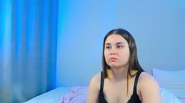 Chat +18 de LucyMuur ao vivo
