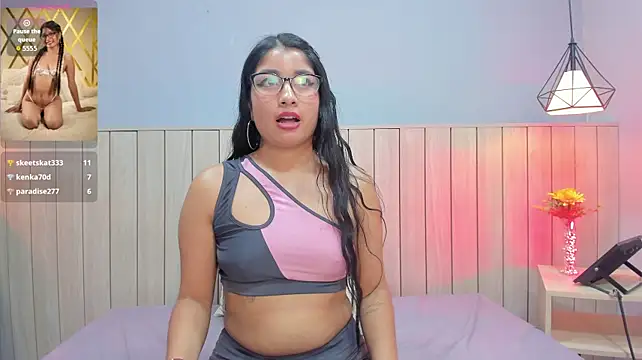 MelanyWayne_ - Tongue out + spit on tits🔥