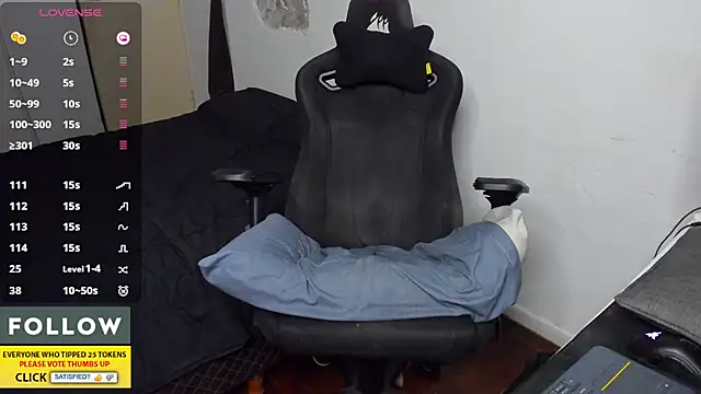 Derekksc live XXX chat
