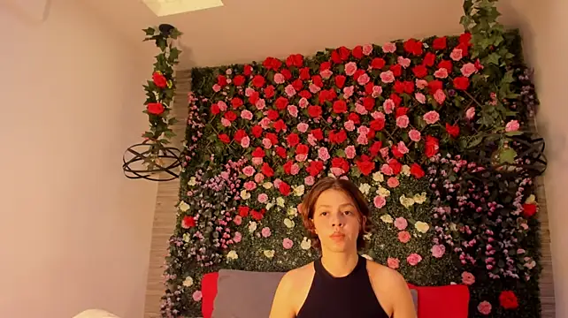 AlessiaPearly - Finger ass
