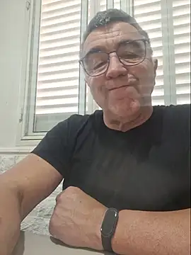 darialmas: απευθείας συνομιλία ΧΧΧ