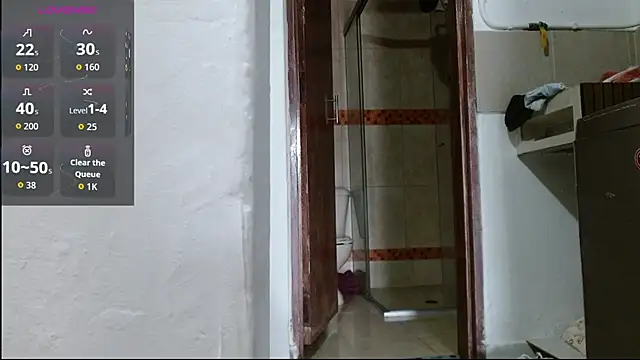 Angela_Mirelle élő XXX-chatje