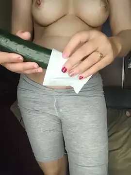Putain_souzan Adlı Modelin Canlı XXX Sohbeti